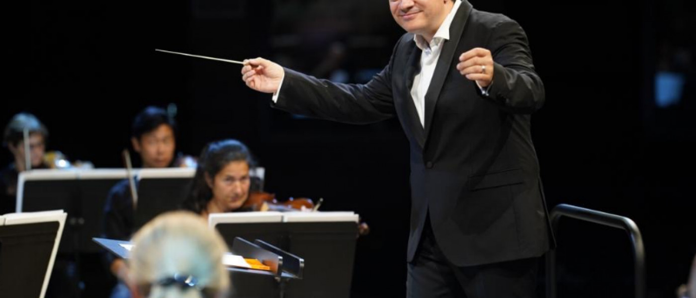 Cristian Măcelaru nommé directeur musical  de l’Orchestre National de France dès la nouvelle saison 2020-2021