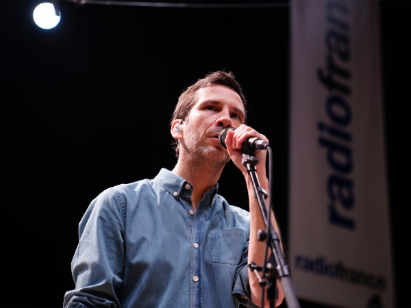 Alex Beaupain chante Gainsbourg au studio 104 de Radio France