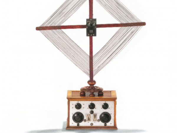 Récepteur radio LL, 1925, superhétérodyne, système Lucien Levy, avec son collecteur d’ondes