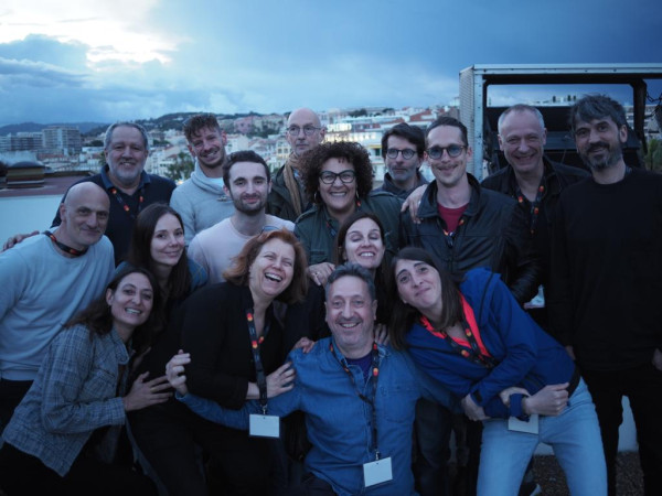 L'équipe de production de Radio France, la veille de l'ouverture du Festival de Cannes