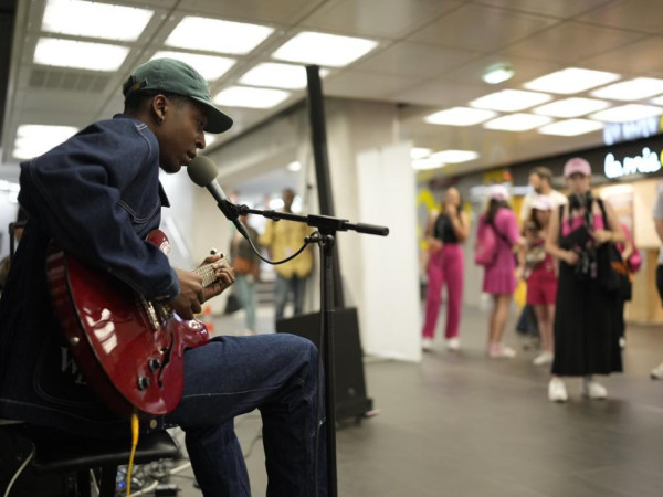 Fip fête la musique dans le métro, ce 21 juin à la Gare de Lyon avec Aupinard