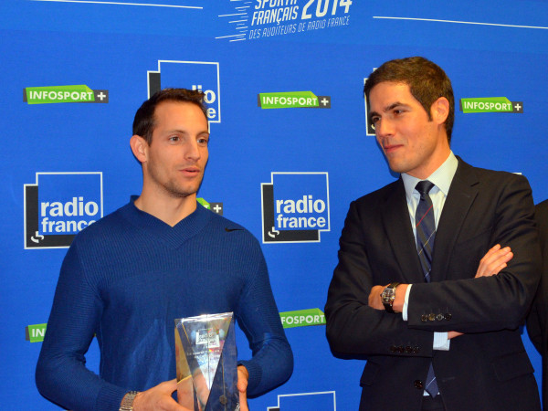 Renaud Lavillenie a reçu le trophée du sportif français 2014 des auditeurs de Radio France. crédit photo : RF/Alexandre Chassignon