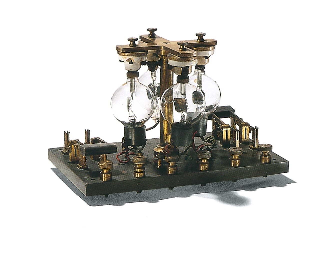 Ensemble de 4 lampes audion, triodes type Lee de Forest fabriqué par la firme Candless, 1909