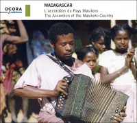 MADAGASCAR-Accordéon Masikoro